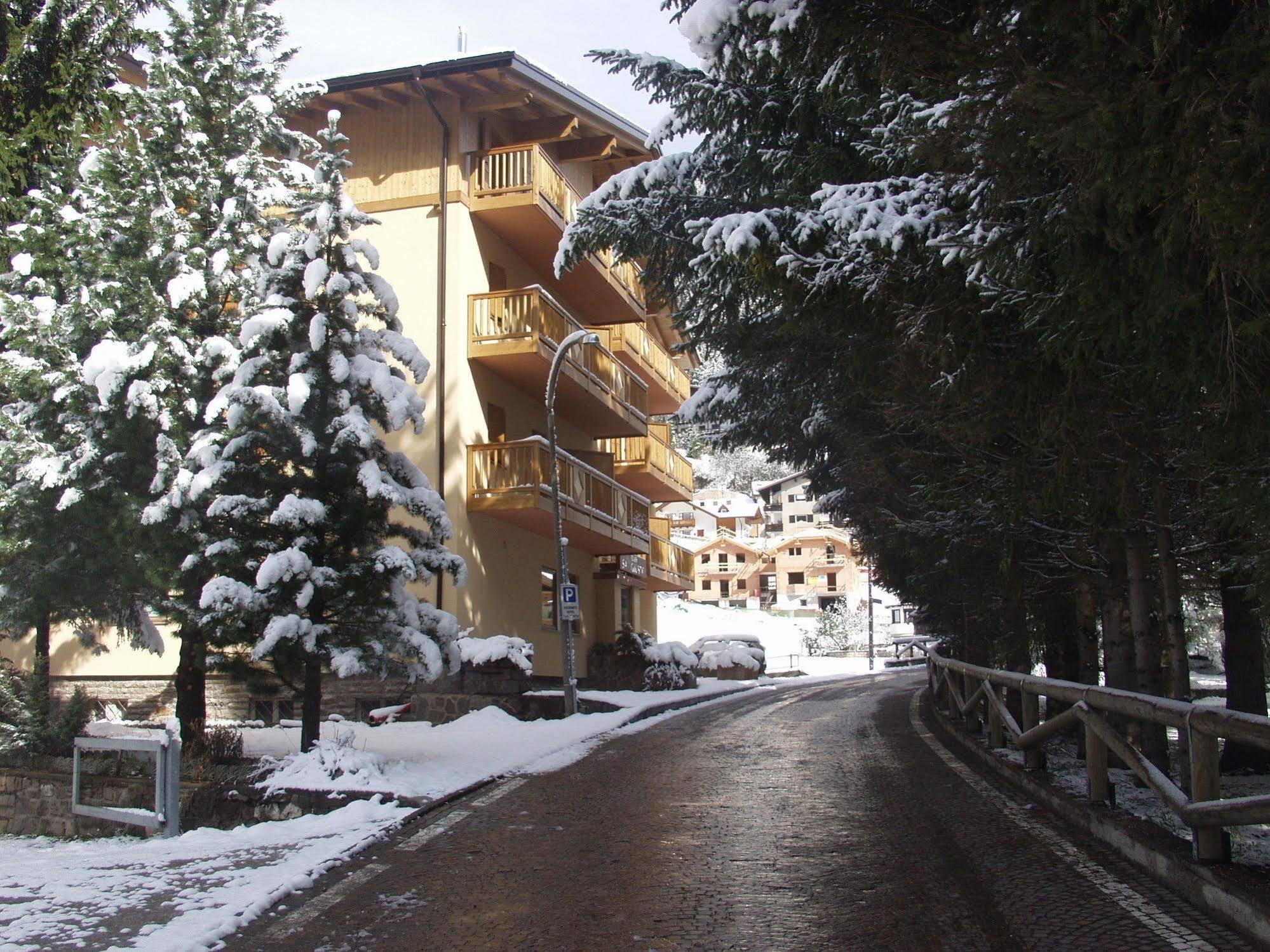 Relais San Giusto Hotel Campitello di Fassa Exterior foto